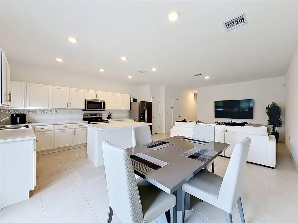 939 NW 3rd Terrace Pompano Beach FL 33060