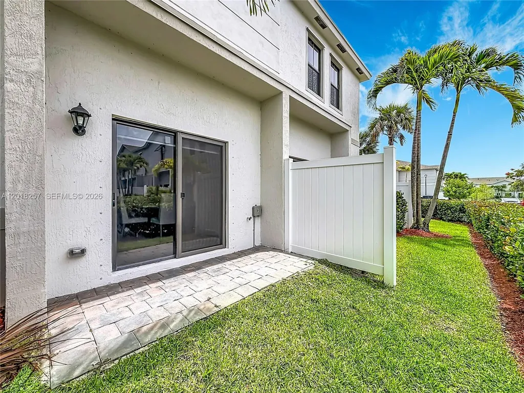 939 NW 3rd Terrace Pompano Beach FL 33060