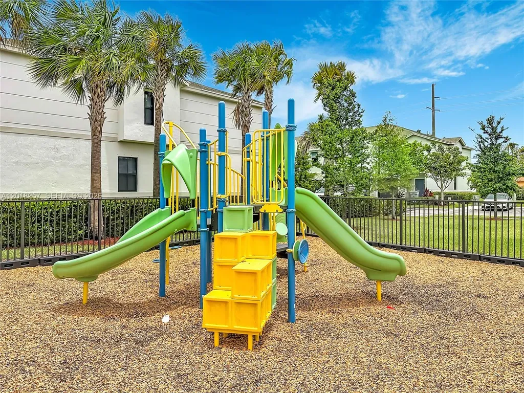 939 NW 3rd Terrace Pompano Beach FL 33060