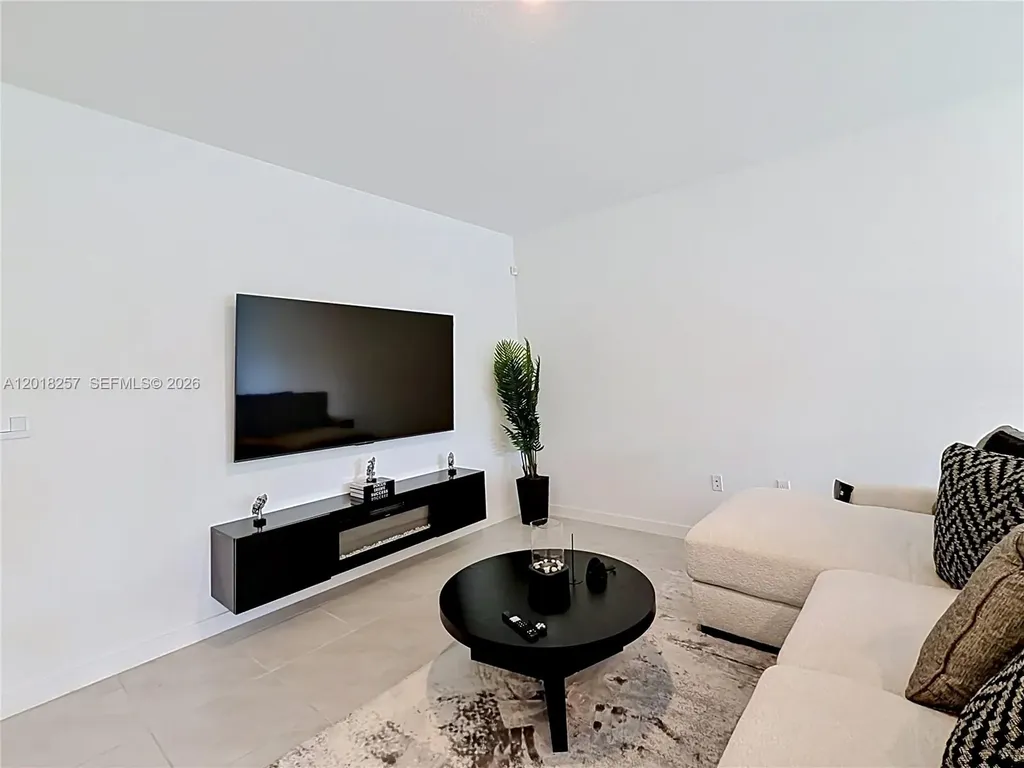 939 NW 3rd Terrace Pompano Beach FL 33060