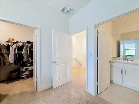939 NW 3rd Terrace Pompano Beach FL 33060
