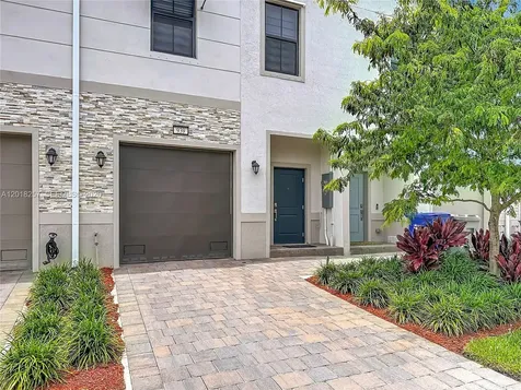 939 NW 3rd Terrace Pompano Beach FL 33060