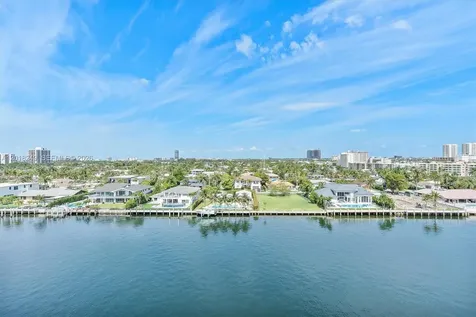 2017 S Ocean Drive Hallandale Beach FL 33009