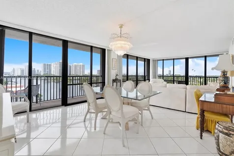 2017 S Ocean Drive Hallandale Beach FL 33009