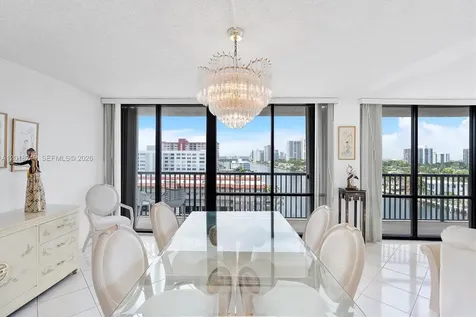 2017 S Ocean Drive Hallandale Beach FL 33009