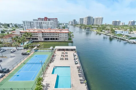 2017 S Ocean Drive Hallandale Beach FL 33009