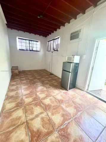 1875 NE 177th Street North Miami Beach FL 33162