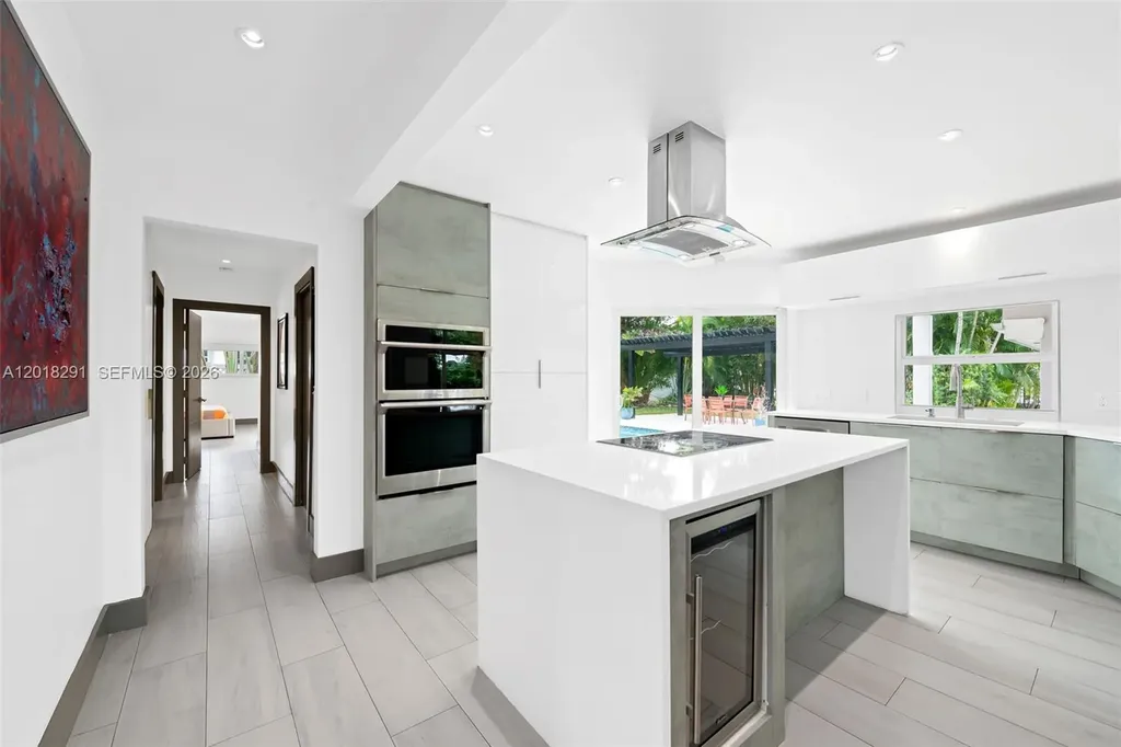 2711 Mayan Drive Fort Lauderdale FL 33316