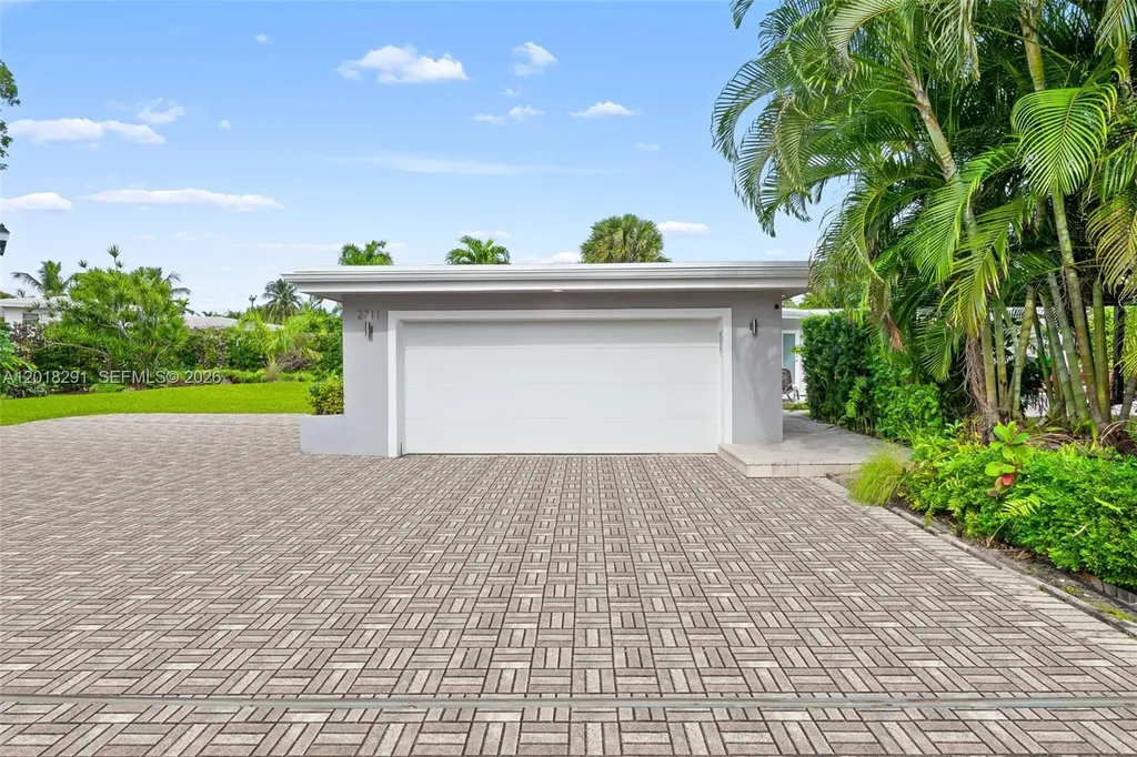 2711 Mayan Drive Fort Lauderdale FL 33316