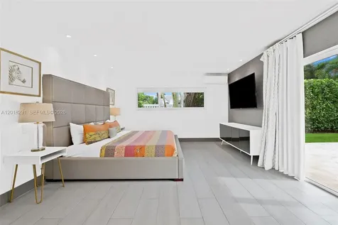 2711 Mayan Drive Fort Lauderdale FL 33316