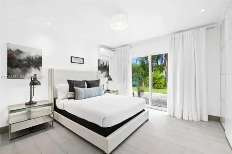 2711 Mayan Drive Fort Lauderdale FL 33316