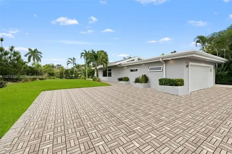 2711 Mayan Drive Fort Lauderdale FL 33316