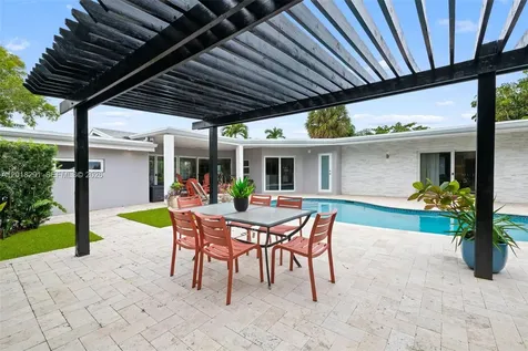 2711 Mayan Drive Fort Lauderdale FL 33316