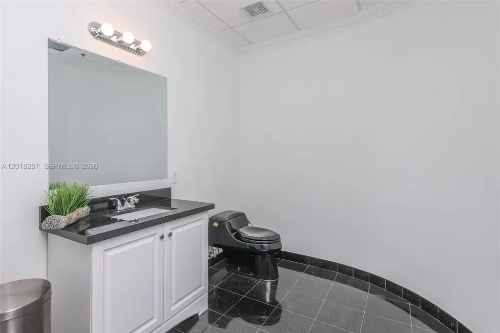 1900 Glades Road Boca Raton FL 33431