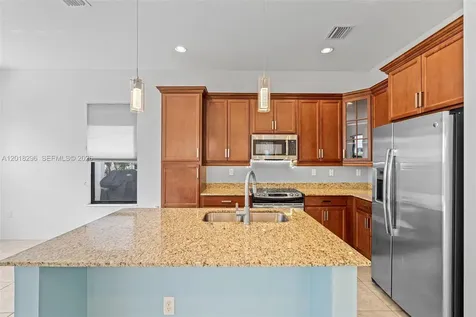 3323 W 96th Place Hialeah FL 33018