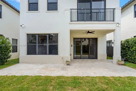 3323 W 96th Place Hialeah FL 33018