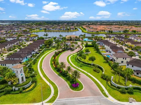 3323 W 96th Place Hialeah FL 33018
