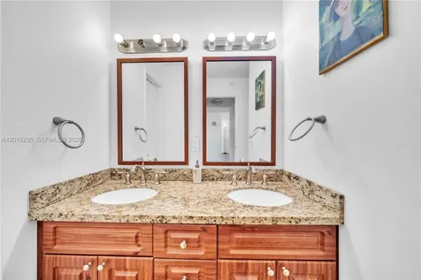 2101 S Ocean Drive Hollywood FL 33019