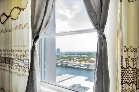 2101 S Ocean Drive Hollywood FL 33019