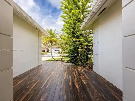 16894 Crestview Lane Weston FL 33326