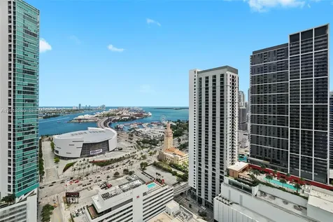 851 NE 1st Avenue Miami FL 33132