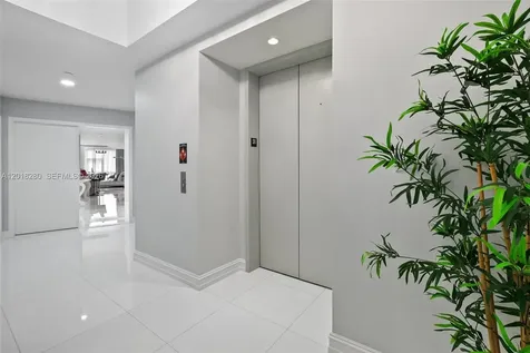 851 NE 1st Avenue Miami FL 33132