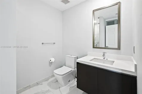 851 NE 1st Avenue Miami FL 33132
