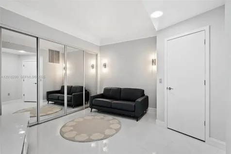 851 NE 1st Avenue Miami FL 33132