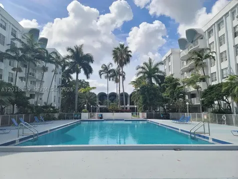 492 NW 165 St Road Miami FL 33169