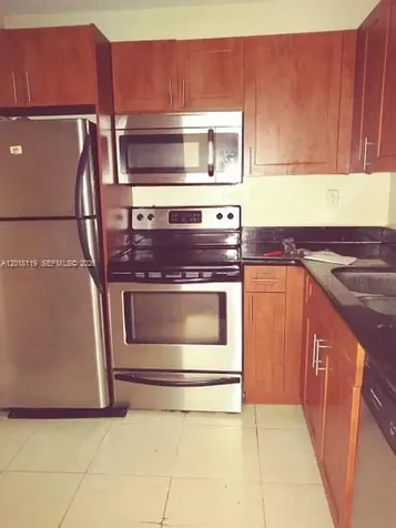 492 NW 165 St Road Miami FL 33169