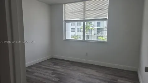 492 NW 165 St Road Miami FL 33169