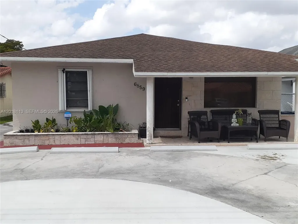 6859 SW 21st Street Miami FL 33155