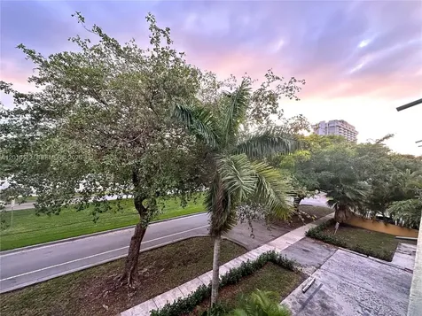 1975 NE 135th Street North Miami FL 33181