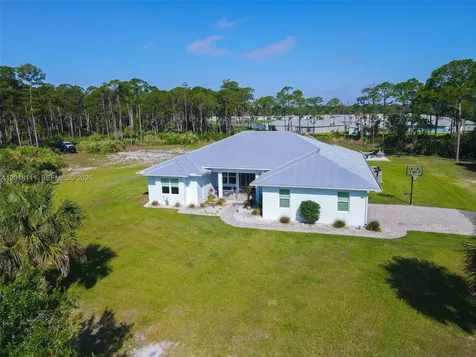 5371 S 25th Street Fort Pierce FL 34981