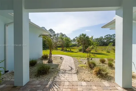 5371 S 25th Street Fort Pierce FL 34981
