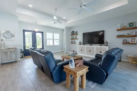 5371 S 25th Street Fort Pierce FL 34981