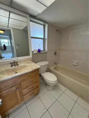 8060 N Sunrise Lakes Drive Sunrise FL 33322