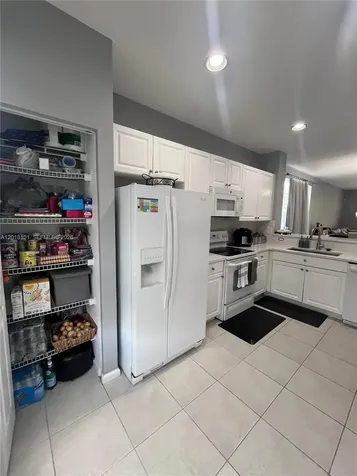 681 NW 42nd Avenue Plantation FL 33317