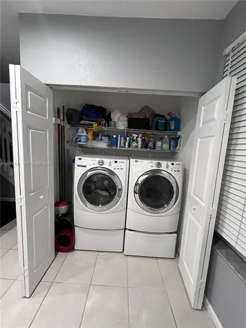681 NW 42nd Avenue Plantation FL 33317