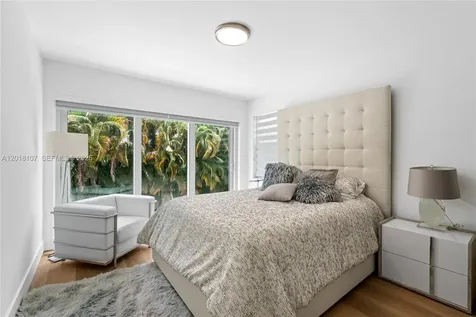 4621 NW 93rd Doral Court Doral FL 33178