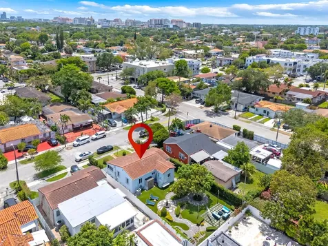 3151 NW Flagler Terrace Miami FL 33125