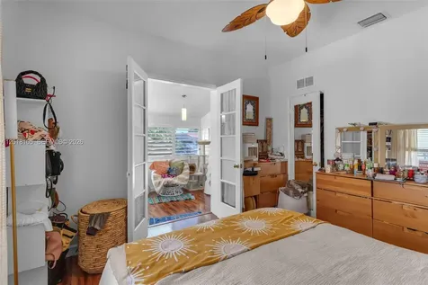 3151 NW Flagler Terrace Miami FL 33125