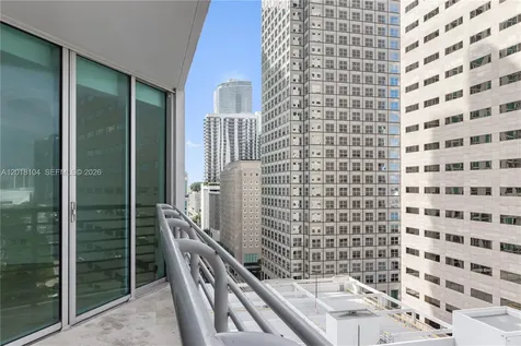325 S Biscayne Miami FL 33131