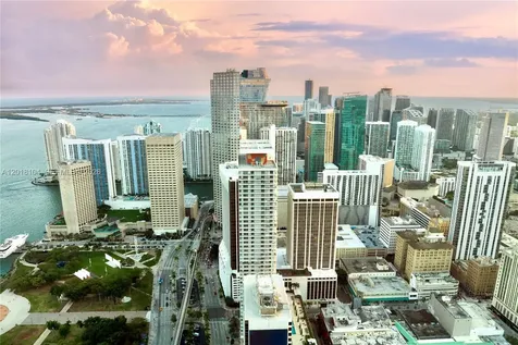325 S Biscayne Miami FL 33131