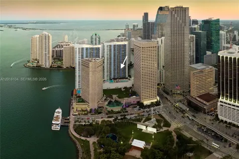 325 S Biscayne Miami FL 33131