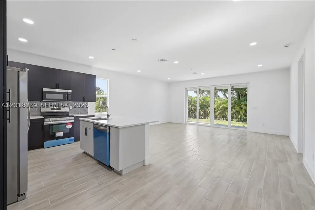 136 Lomas Road Other City - In The State Of Florida FL 33947