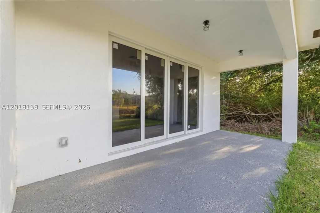 500 Sunset Road N Other City - In The State Of Florida FL 33947