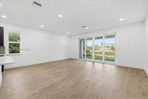 500 Sunset Road N Other City - In The State Of Florida FL 33947