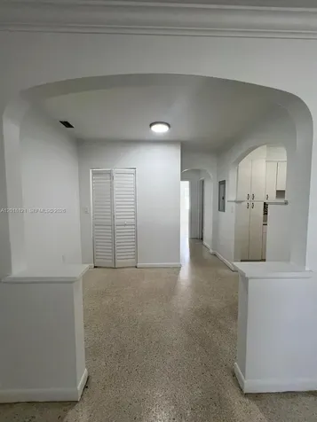 Miami FL 33125