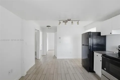 1035 NW 5th Street Miami FL 33128